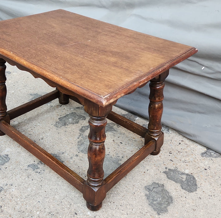LITTLE RECTANGULAR OAK TABORET