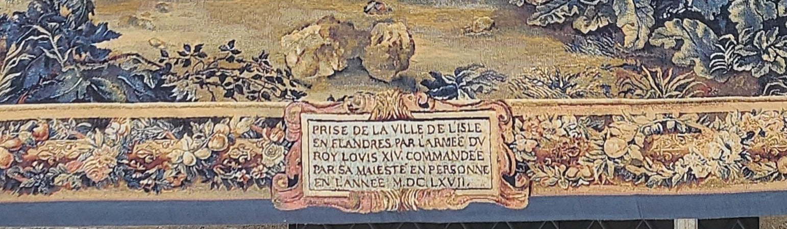 HORIZONTAL TAPESTRY OF YOUNG LOUIS XIV