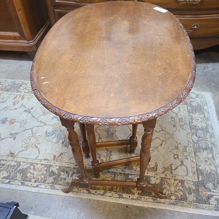 OVAL NEST OF STACKING TABLES