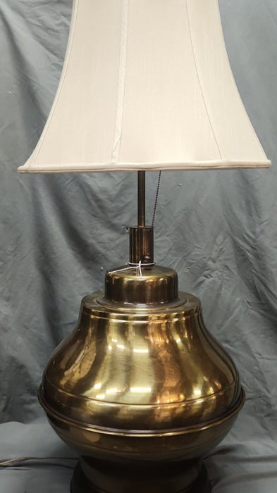 LARGE BRASS LAMP WITH WIDE BASE AND SHADE