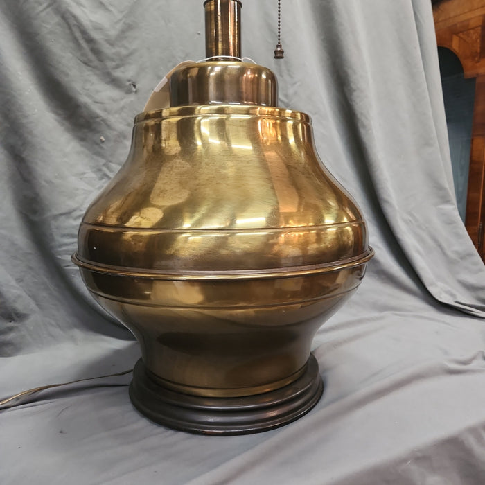 LARGE BRASS LAMP WITH WIDE BASE AND SHADE