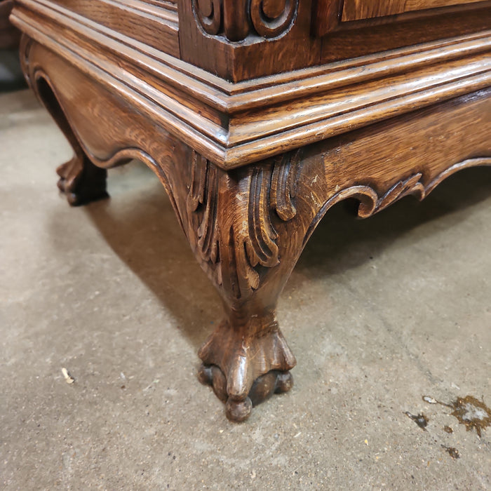 LOUIS XV OAK CHINA CABINET