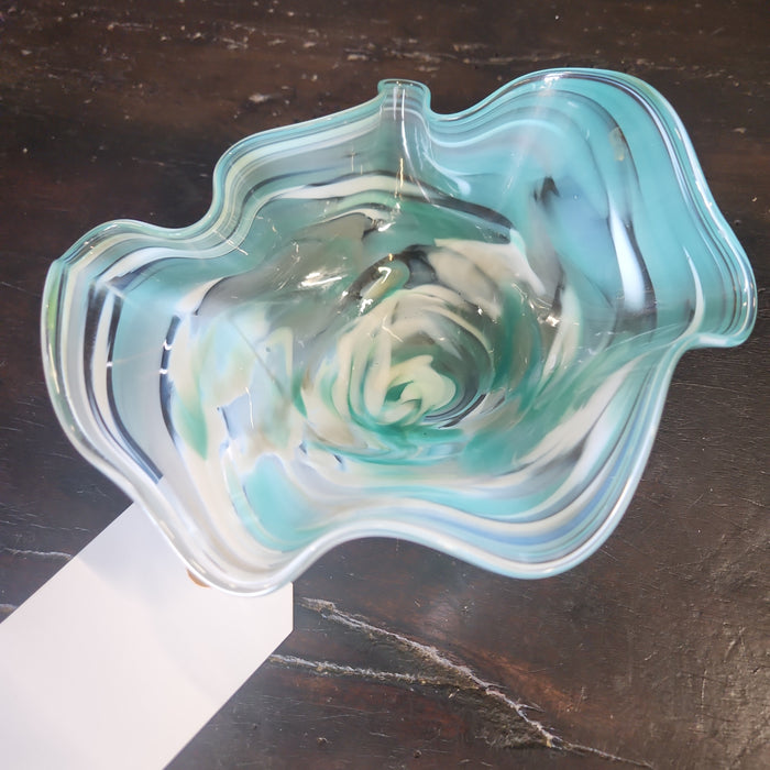 ART GLASS SIGNED RUFFLED DISH