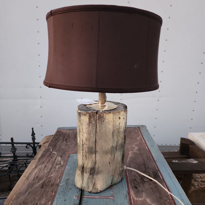 GOLD WOOD LAMP WITH BROWN SHADE