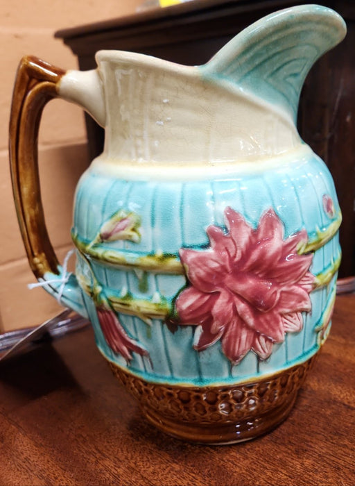 LARGE MAJOLICA PITCHER WITH FLOWERS