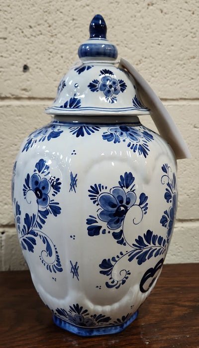 MEDIUM FLORAL DELFT GINGER JAR