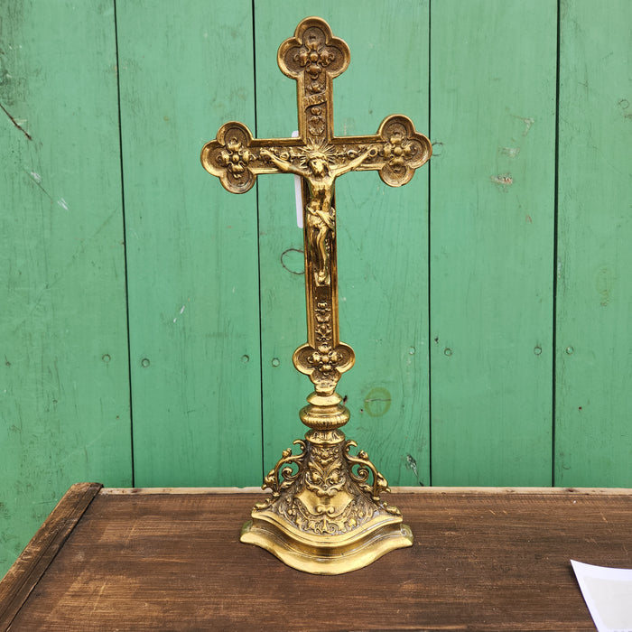 MEDIUM BRASS ORNATE STANDING CRUCFIX