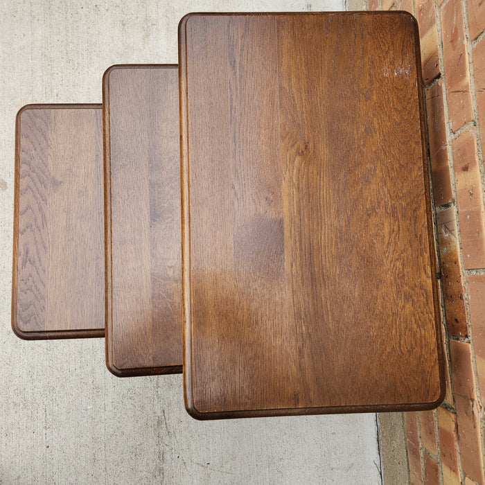 SET OF THREE OAK NESTING TABLES