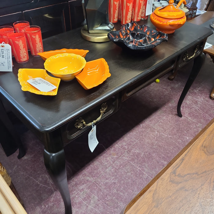 BLACK LACQUER CABRIOLE LEG DESK