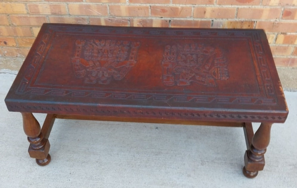 RECTANGULAR COFFEE TABLE WITH EMBOSSED LEATHER TOP PAZMINO