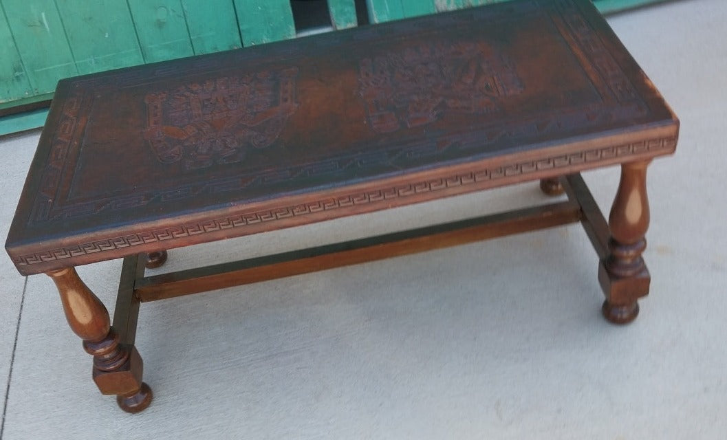 RECTANGULAR COFFEE TABLE WITH EMBOSSED LEATHER TOP PAZMINO