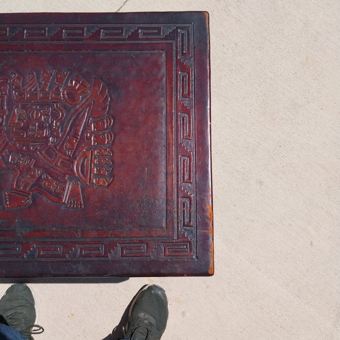 RECTANGULAR COFFEE TABLE WITH EMBOSSED LEATHER TOP PAZMINO