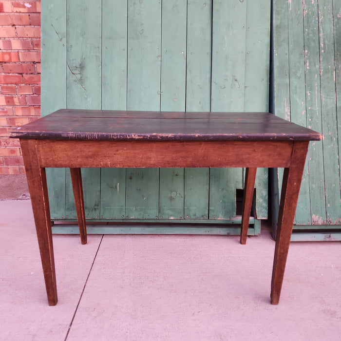 SMALL TAPER LEG EARLY PINE TABLE