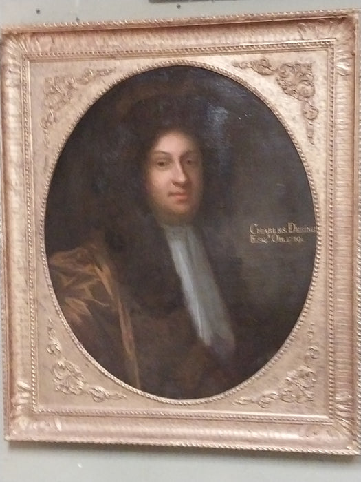 LARGE GILT FRAMED 18TH CENTURY OIL PAINTING OF A MAN