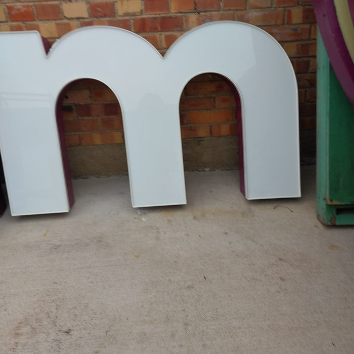 SMALL CHANNEL LETTER M