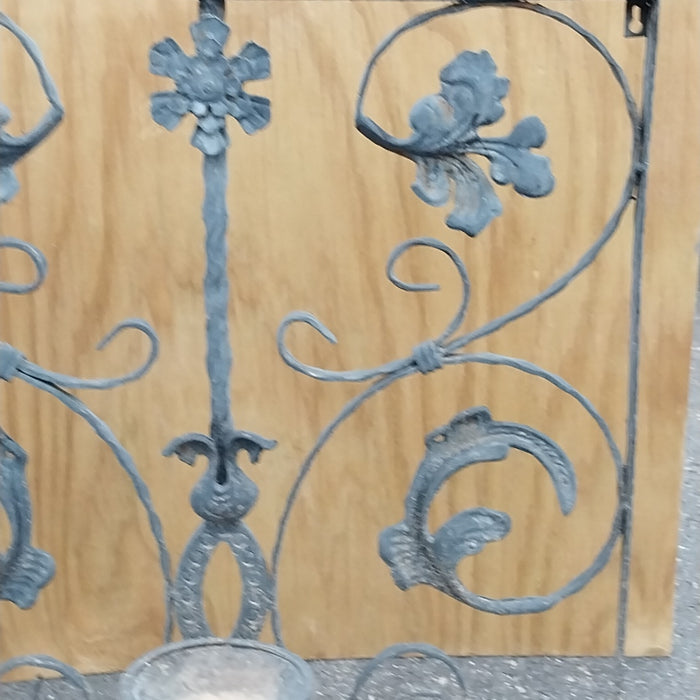 METAL WALL HANGING PATIO ART WITH CANDLE TRAY