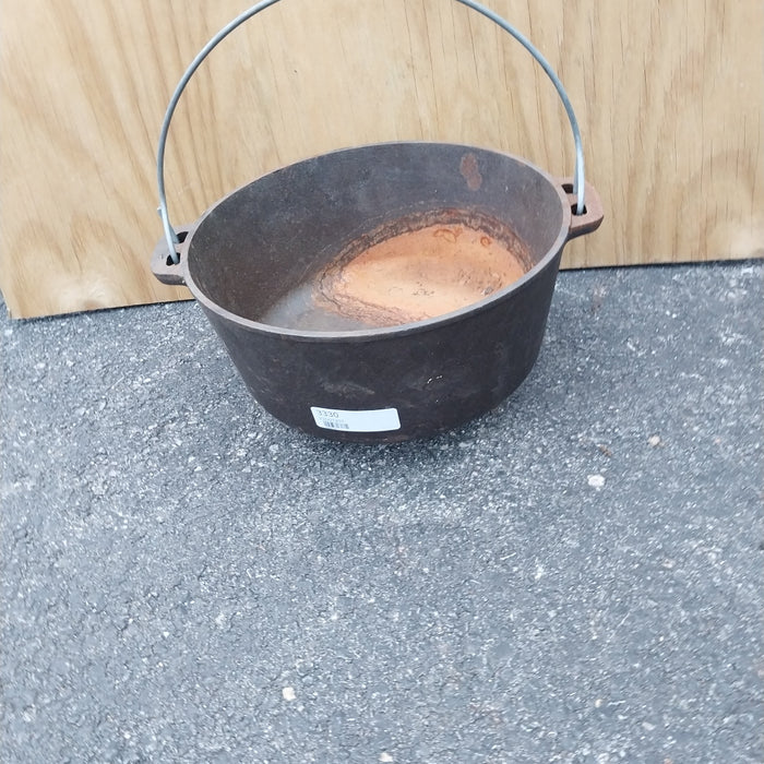 CAST IRON KETTLE WITH WIRE HANDLE - AS FOUND