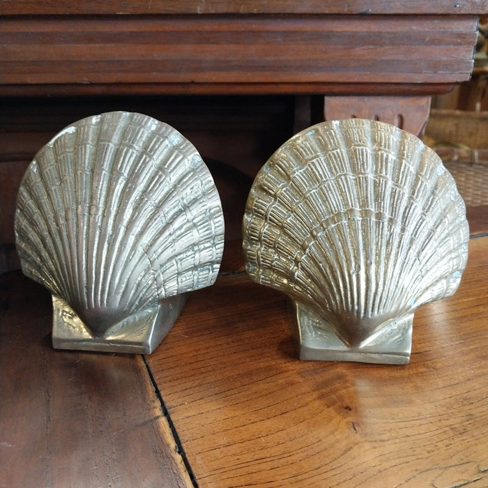 PAIR CLAMSHELL BRASS BOOKENDS