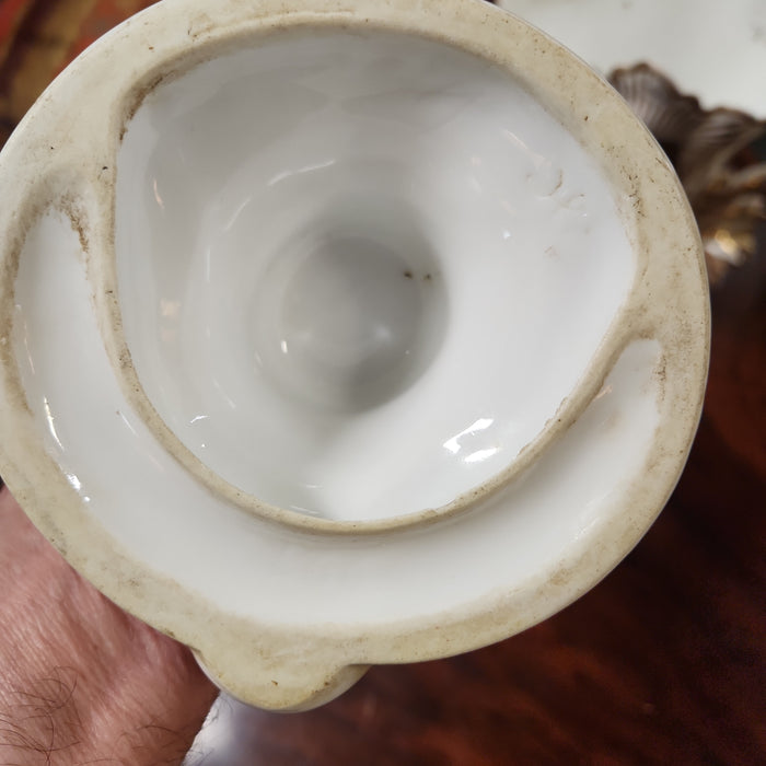 PAIR OF GOLD AND WHITE OLD PARIS VASES