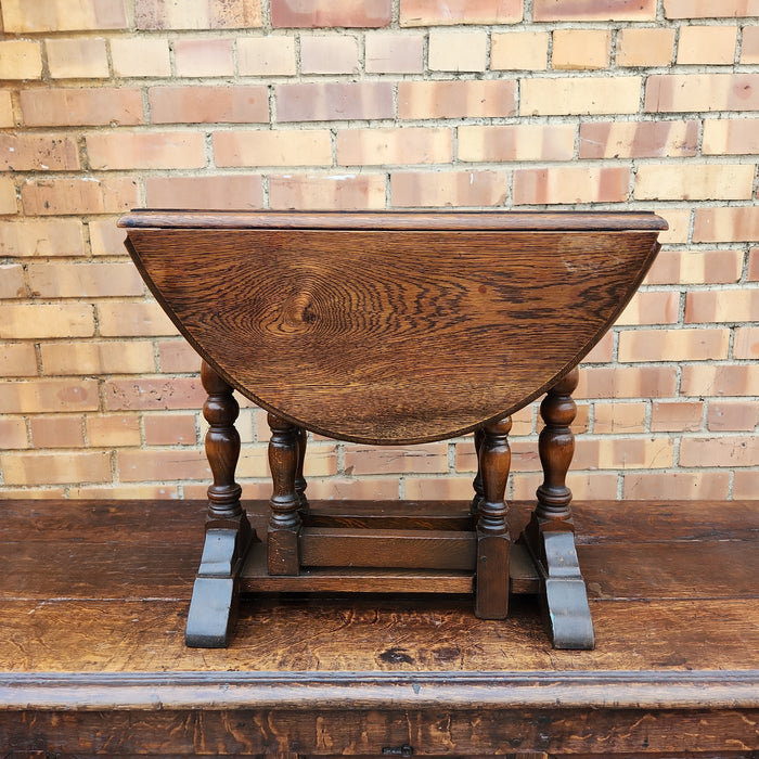 PETITE FRENCH FARMHOUSE OAK GATELEG TABLE