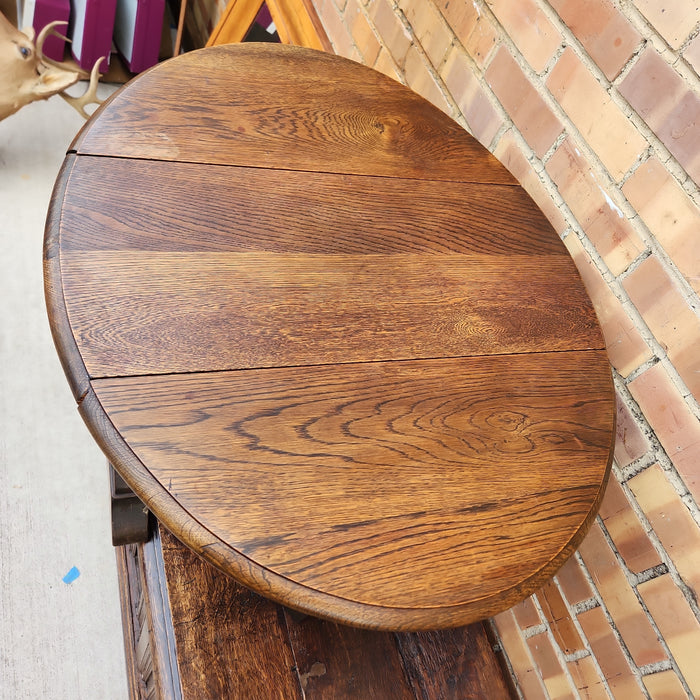 PETITE FRENCH FARMHOUSE OAK GATELEG TABLE