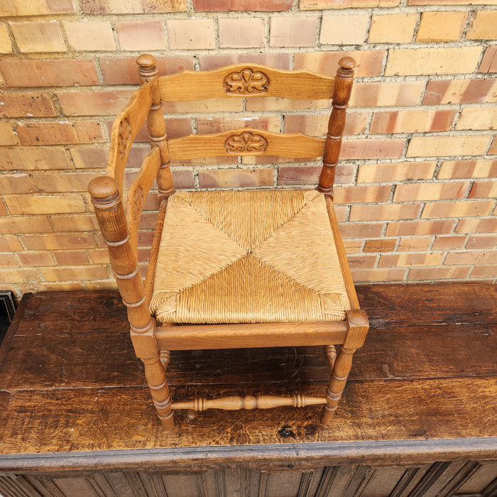 LADDER BACK RUSH SEAT OAK CORNER CHAIR