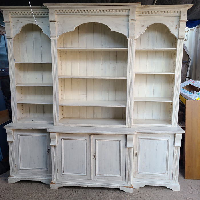 LARGE WHITE OPEN DISPLAY CABINET