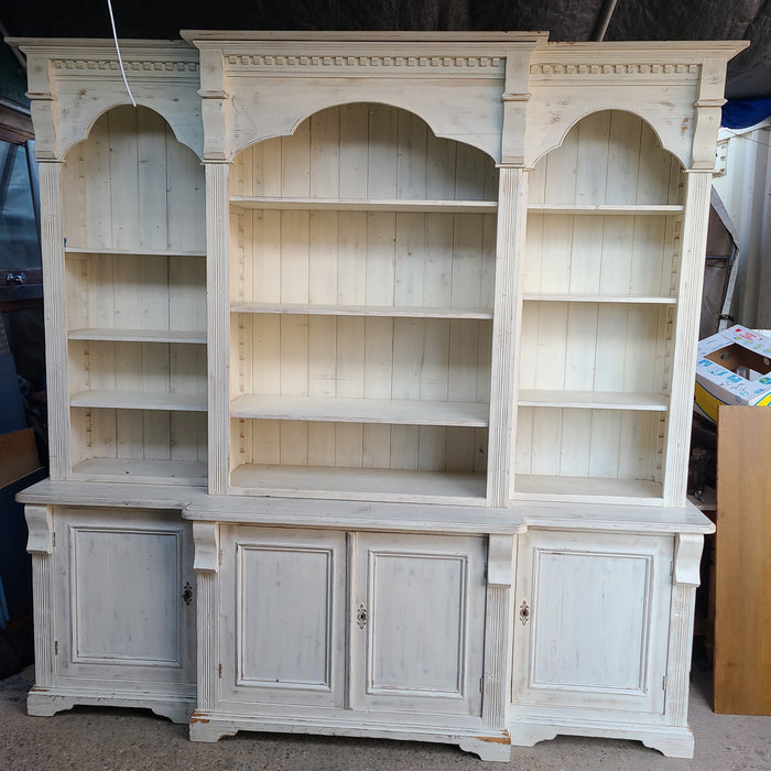 LARGE WHITE OPEN DISPLAY CABINET