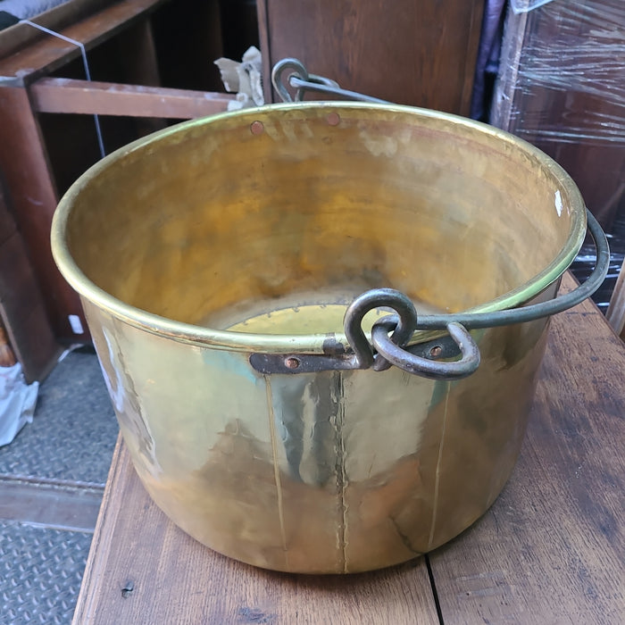 LARGE BRASS POT WITH IRON HANDLE