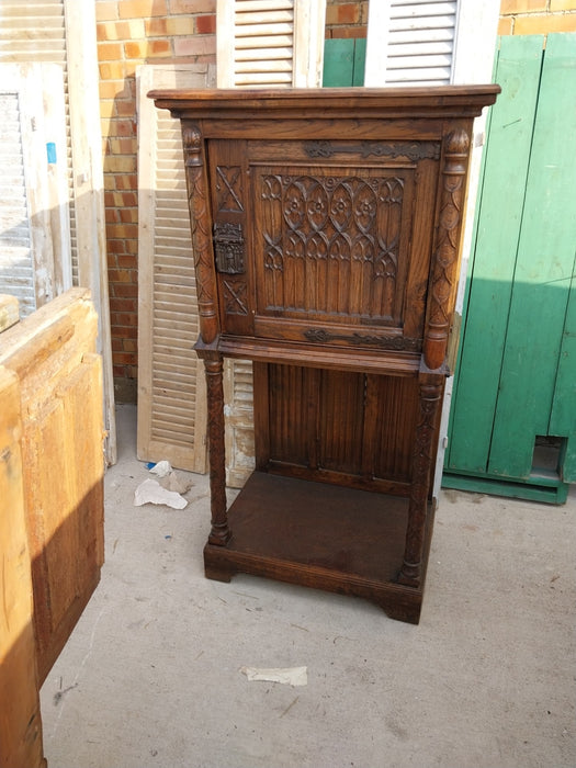 NEO GOTHIC LINEN FOLD AND TRACERY CARVED CABINET