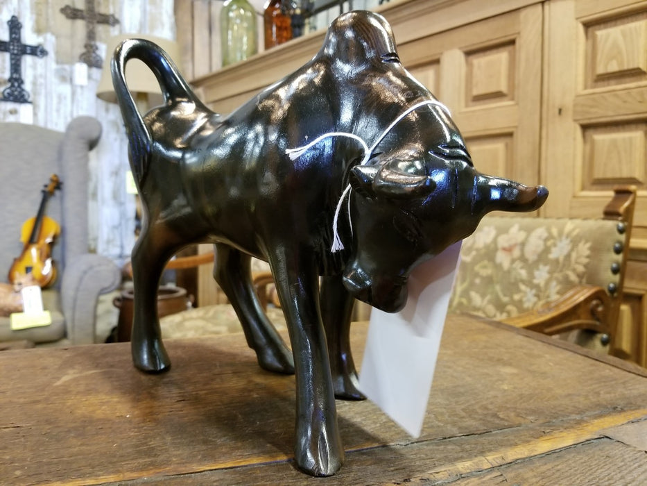 CARVED WOODEN BULL STATUE collectible