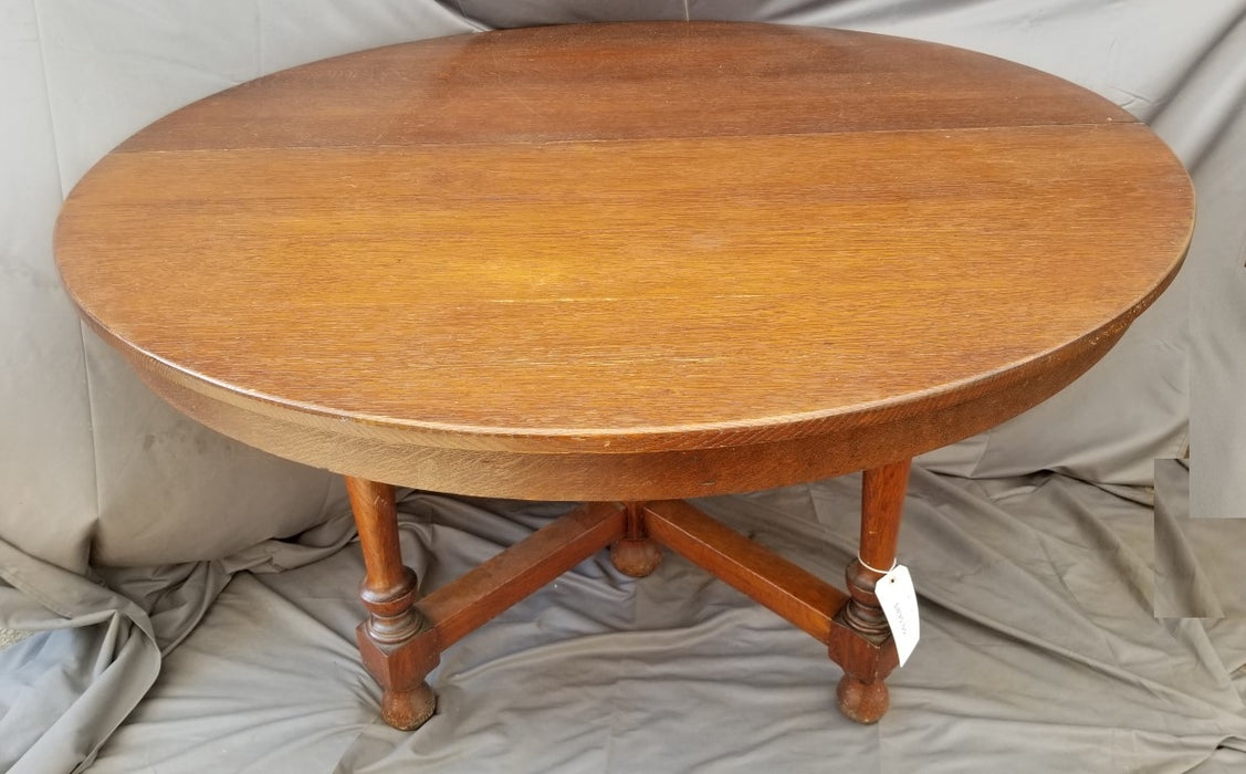 STICKLEY BROS. ROUND WILLIAM AND MARY STYLE DINING TABLE WITH 3 LEAVES