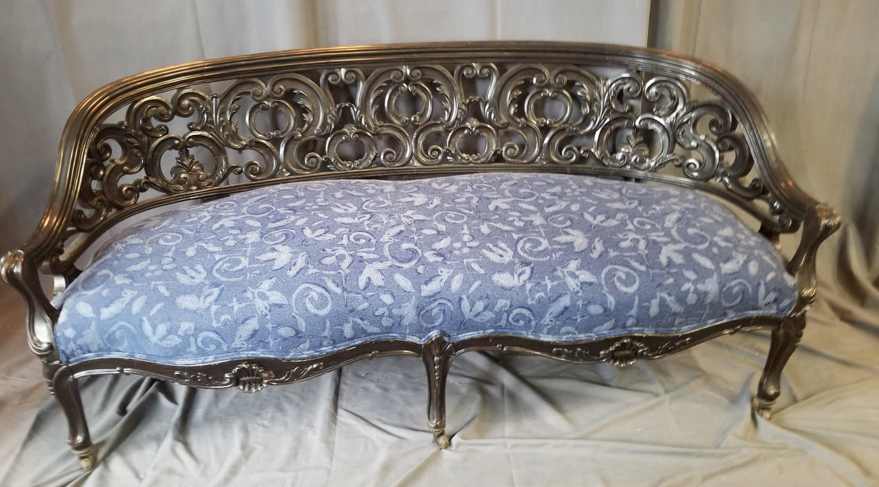 1860'S SOUTHERN ROCOCO CARVED ROSEWOOD SETTEE