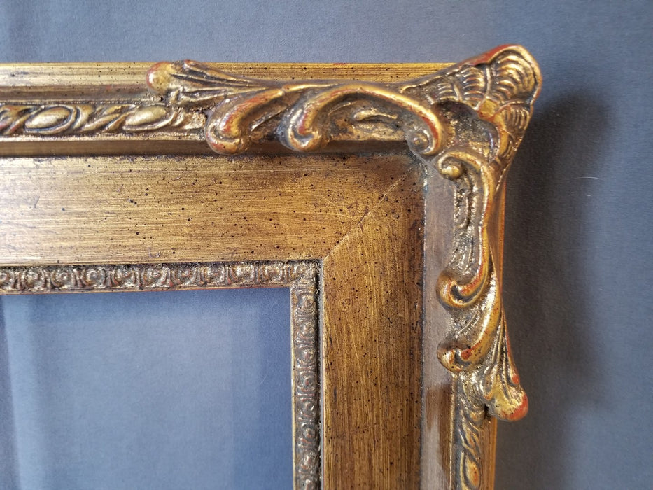 ANTIQUE GOLD FRAME (2 of 2)