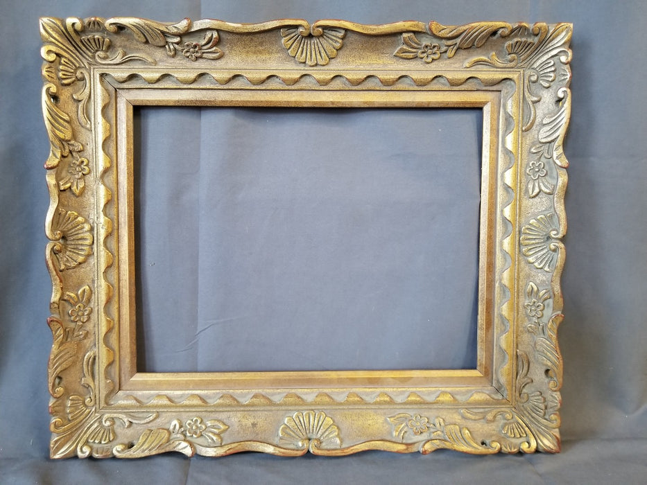 SMALL CARVED GOLD FRAME