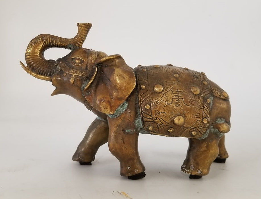 SMALL BRONZE DETAILED ELEPHANT