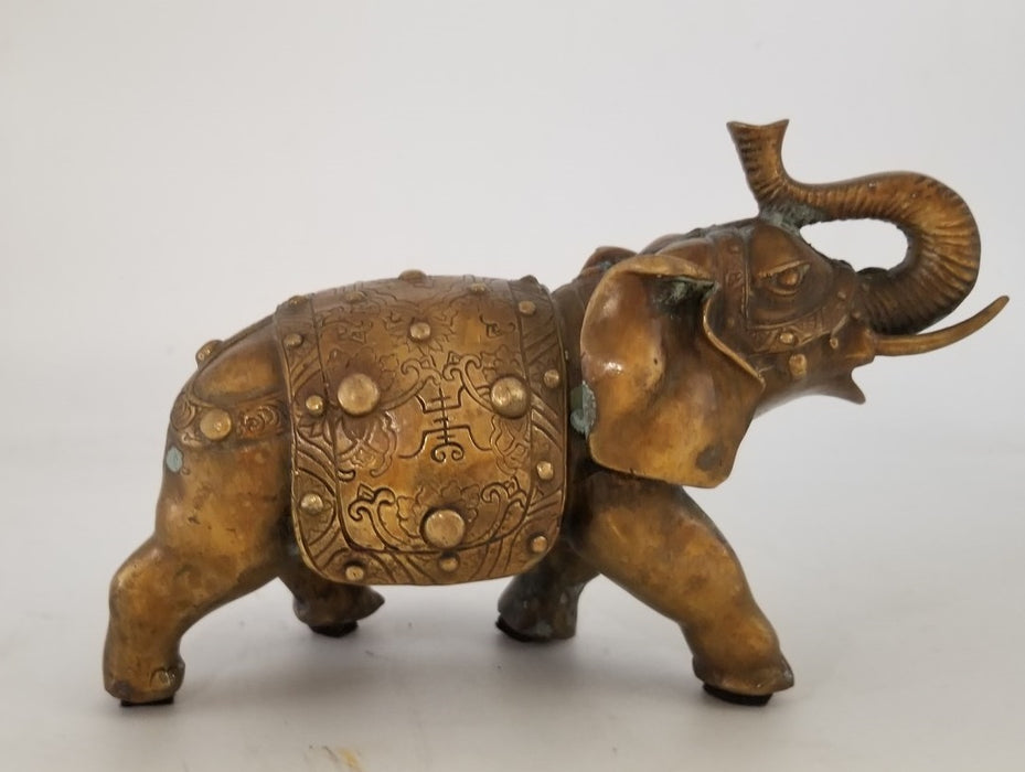 SMALL BRONZE DETAILED ELEPHANT