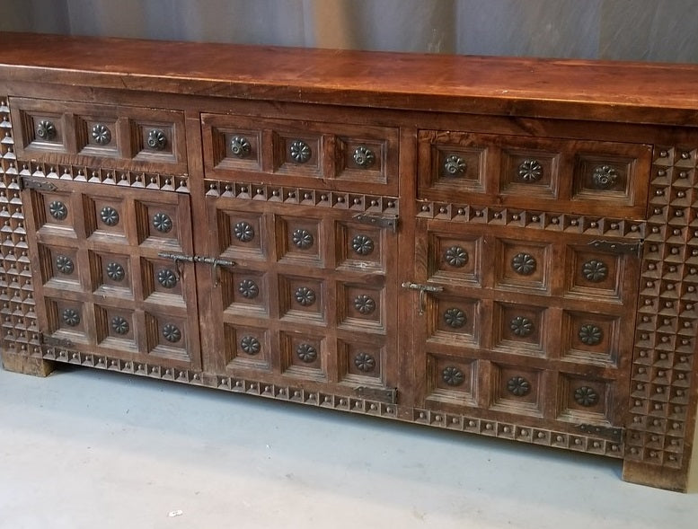 SHALLOW BEADED AND CHIP CARVED SIDEBOARD