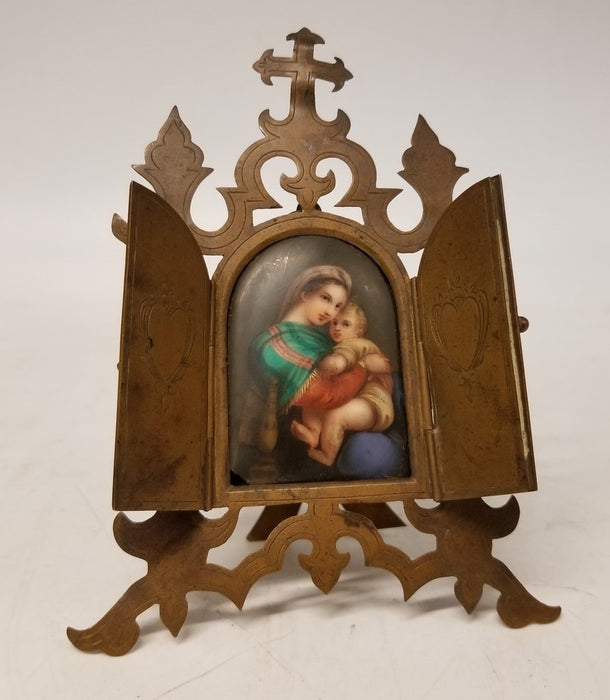 MADONNA AND CHRIST CHILD ICON - (SLIGHT BEND TO CROSS)