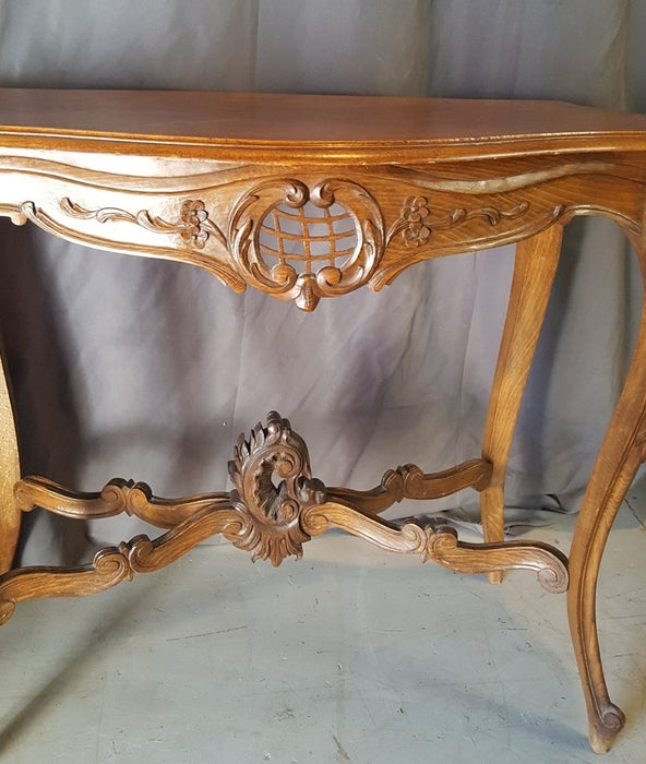 FRENCH LOUIS XV CENTER TABLE