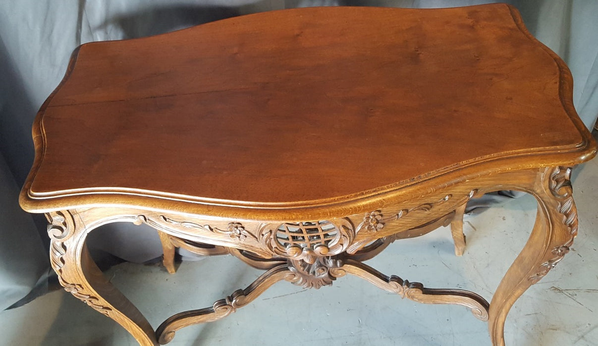 FRENCH LOUIS XV CENTER TABLE