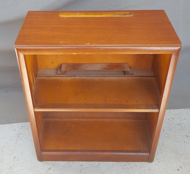 SMALL BOOKSHELF OR RECORD CABINET LOW