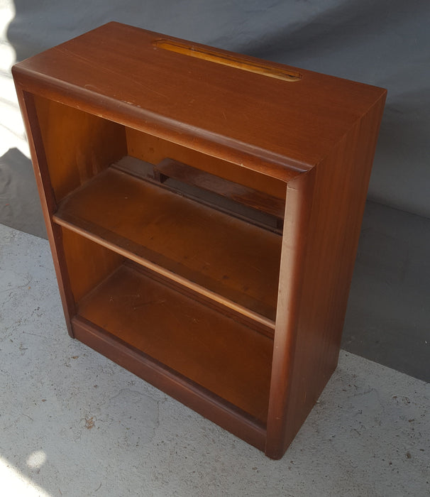 SMALL BOOKSHELF OR RECORD CABINET LOW