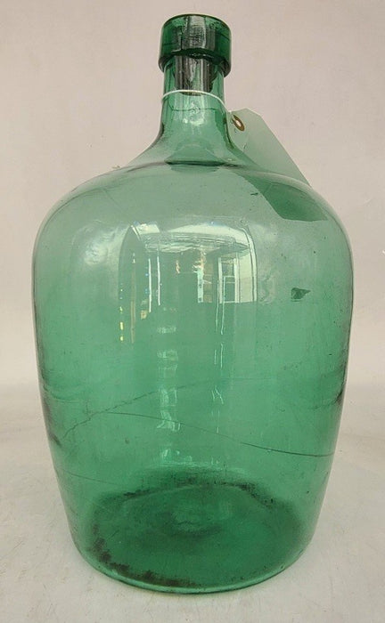 MEDIUM GREEN WINE BOTTLE