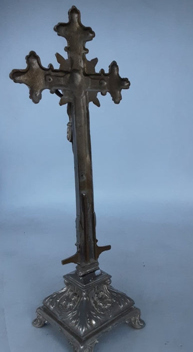 STANDING NICKLE CRUCIFIX