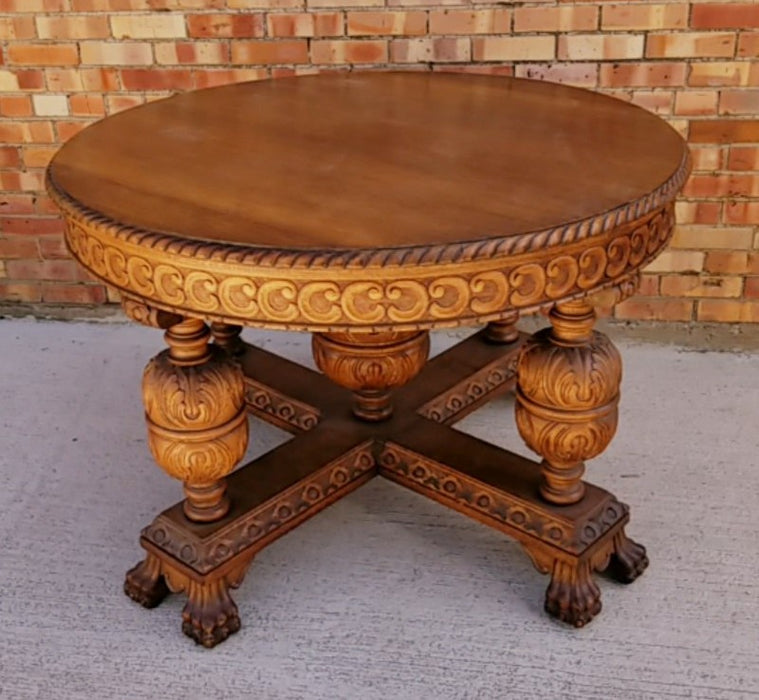 ROUND OAK CENTER TABLE WITH CARVED BULBOUS LEGS
