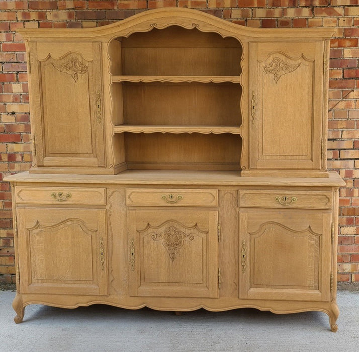 ARCHED TOP RAW OAK COUNTRY FRENCH VASSILIER