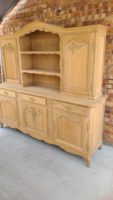ARCHED TOP RAW OAK COUNTRY FRENCH VASSILIER