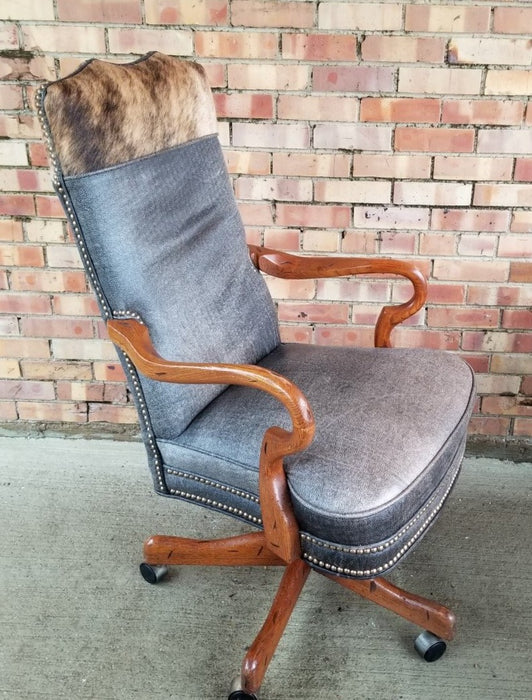 GOOSENECK ARM ROLLING OFFICE CHAIR WITH COWHIDE UPHOLTERY CREST