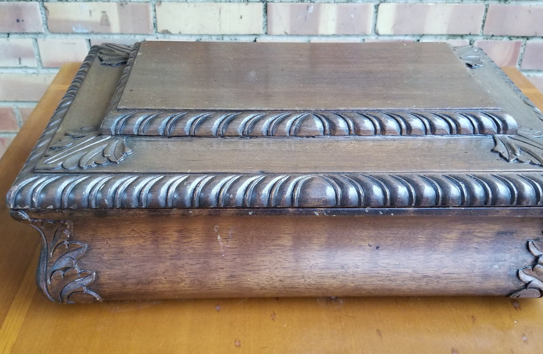 QUALITY CARVED MAHOGANY BOX ON STAND